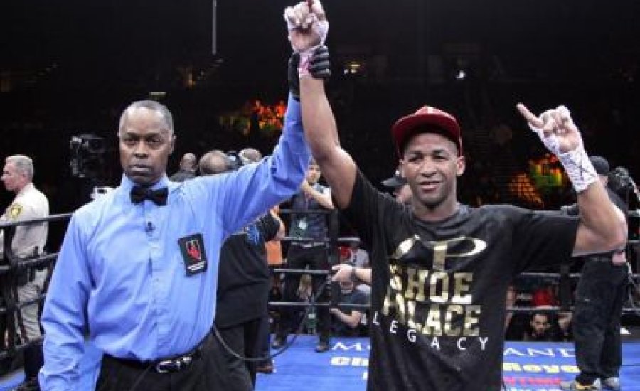 Barthelemy újabb vb-övet szerzett