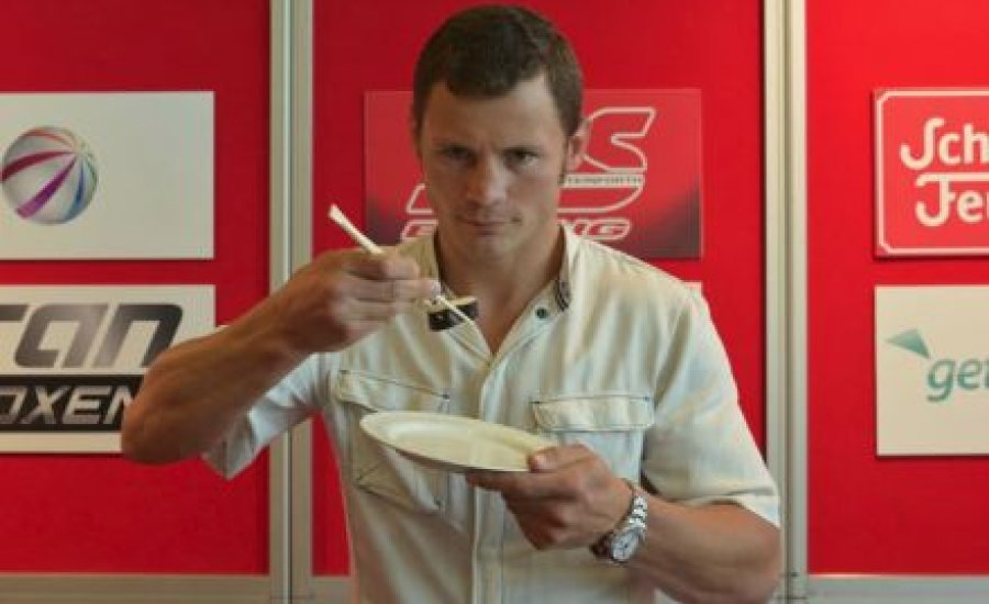 Stieglitz japán kihívót kapott