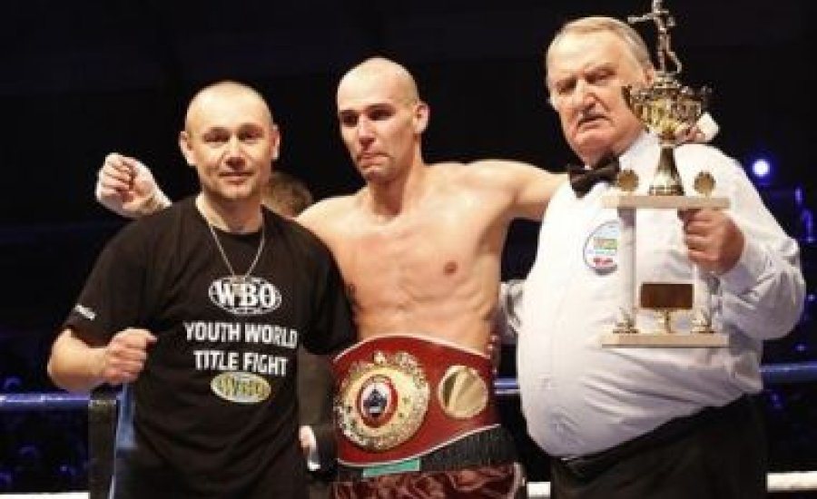 Csak két magyart jegyez a WBO