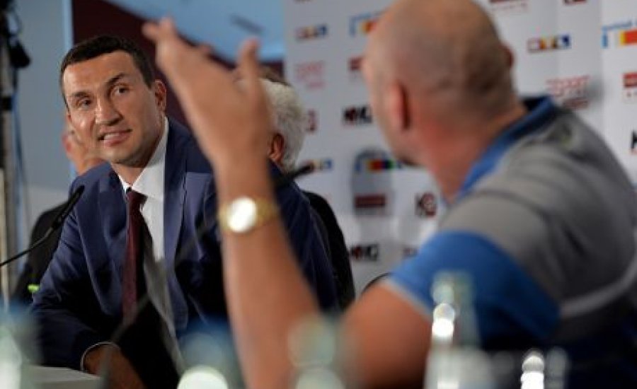 Klicsko kikezelné Fury „bipoláris” zavarát