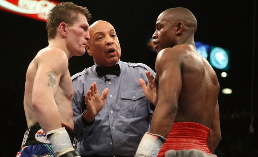 Hatton a Mayweather meccsről: nem engedtek bokszolni