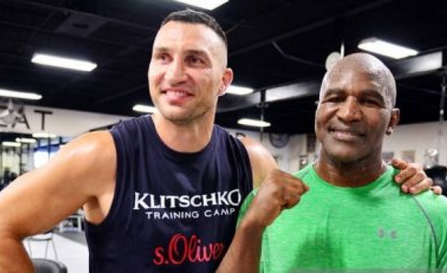 Holyfield szerint Klicsko megveri Fury-t a visszavágón