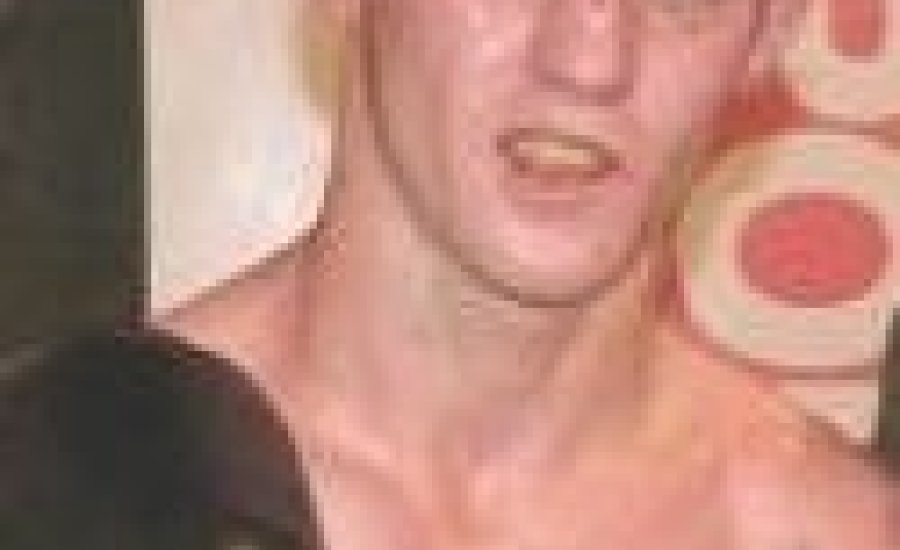 Lélegeztetőgépen az ausztrál bunyós