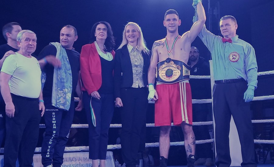 Tóth László bajnoki címet szerzett Mezőfalván