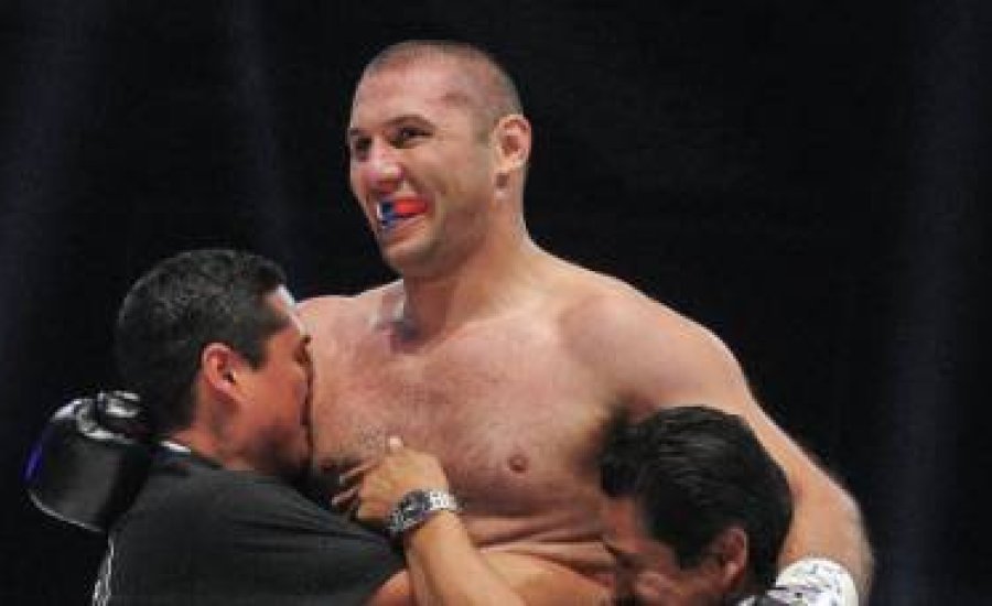 Április 27-én újra bokszol az orosz KO-Király nehézsúlyú