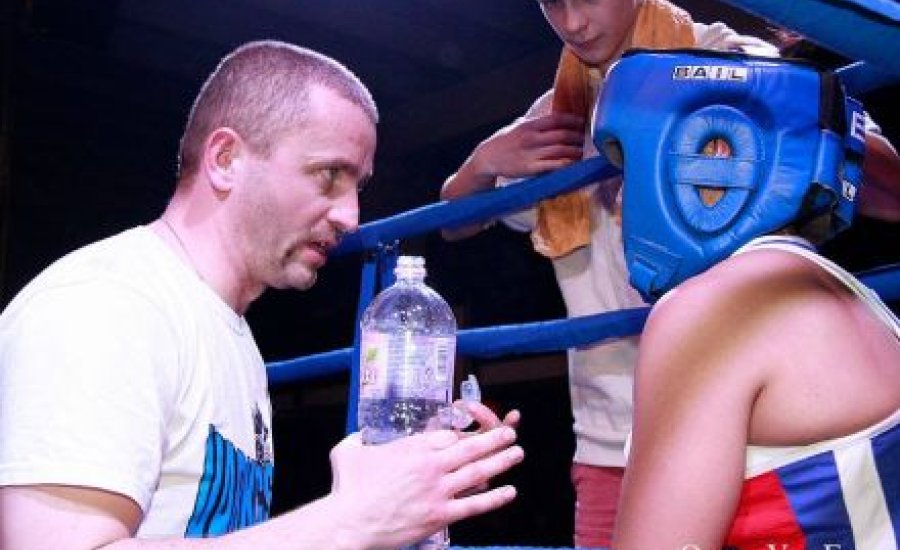 Oroszlányban telt ház előtt bokszoltak az amatőrök