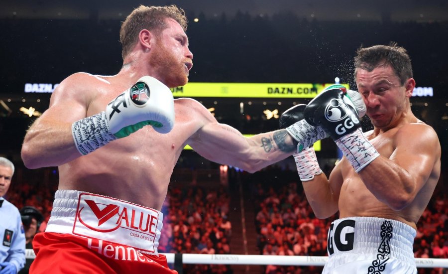 „Canelo” nyerte a harmadik harcot
