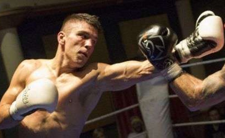 Nemesapáti 13. profi győzelme