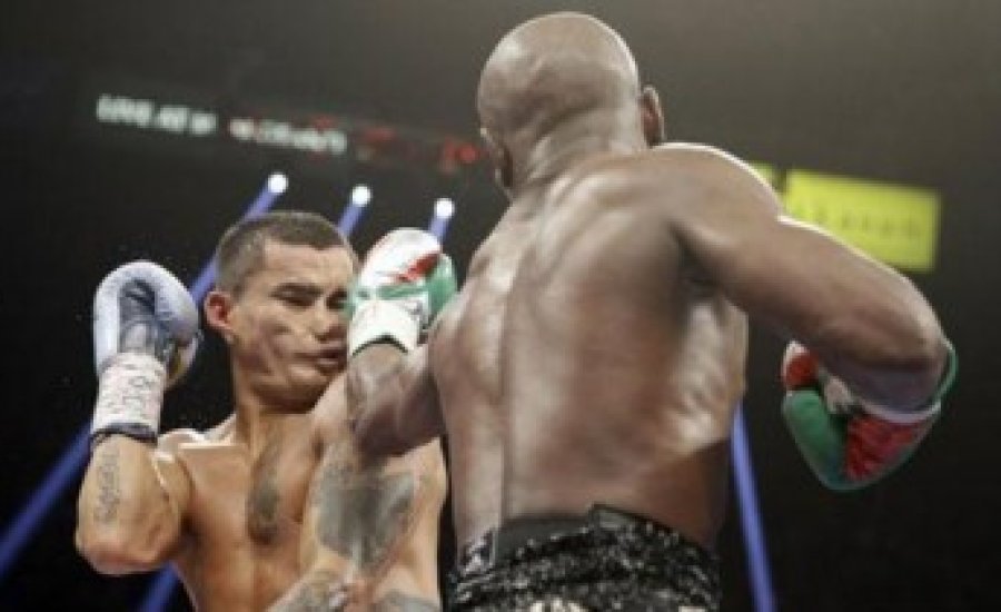 Mayweather jobb volt, Maidana vitatja