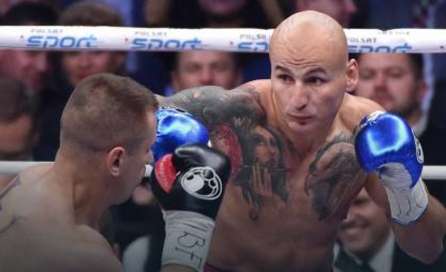 Hatalmas meglepetés: Adameket otthon verték meg