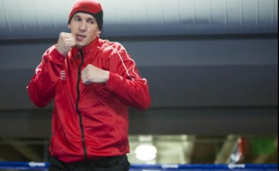 „Tomi Kid” és Sumenov felkészült