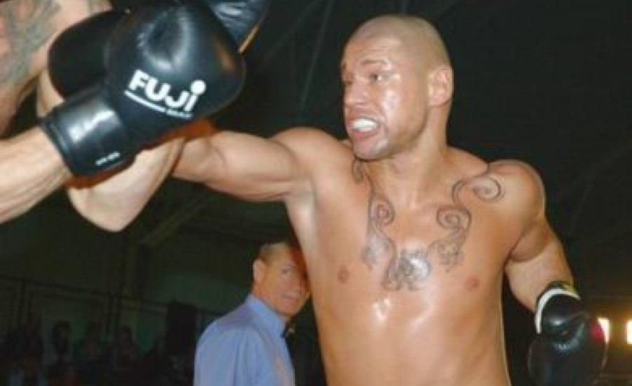 Bozai is ringbe lép a Klicsko-Pianeta gálán