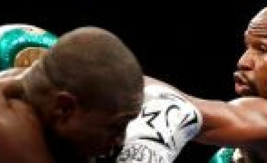 Floyd Mayweather vs Andre Berto (video)