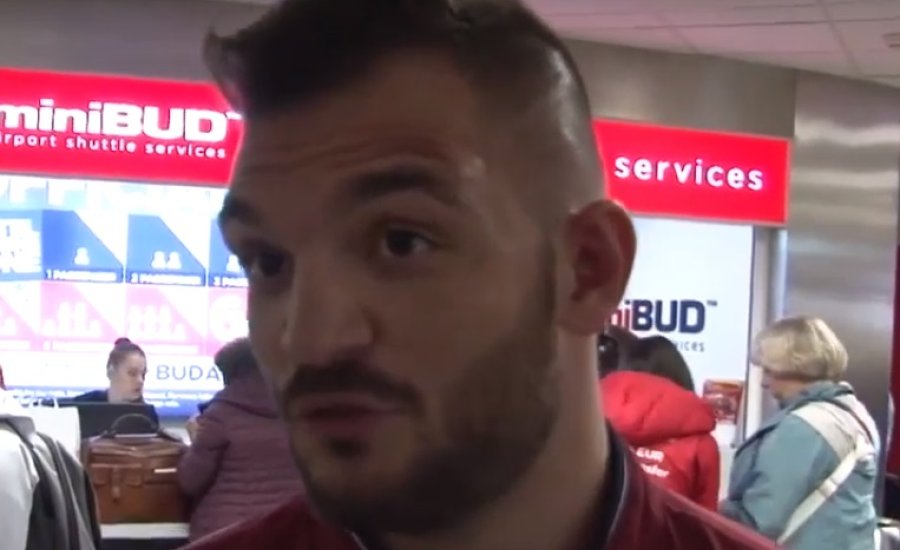 Harcsa Norbert a kamerák előtt is értékelt