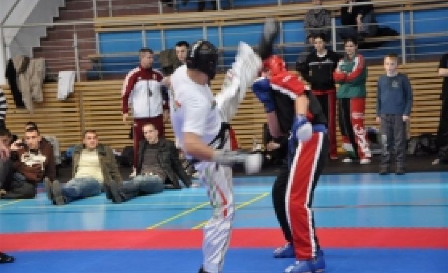 Izgalmas mérkőzések az SMR Kupa Kick-box Light-contact OB-n