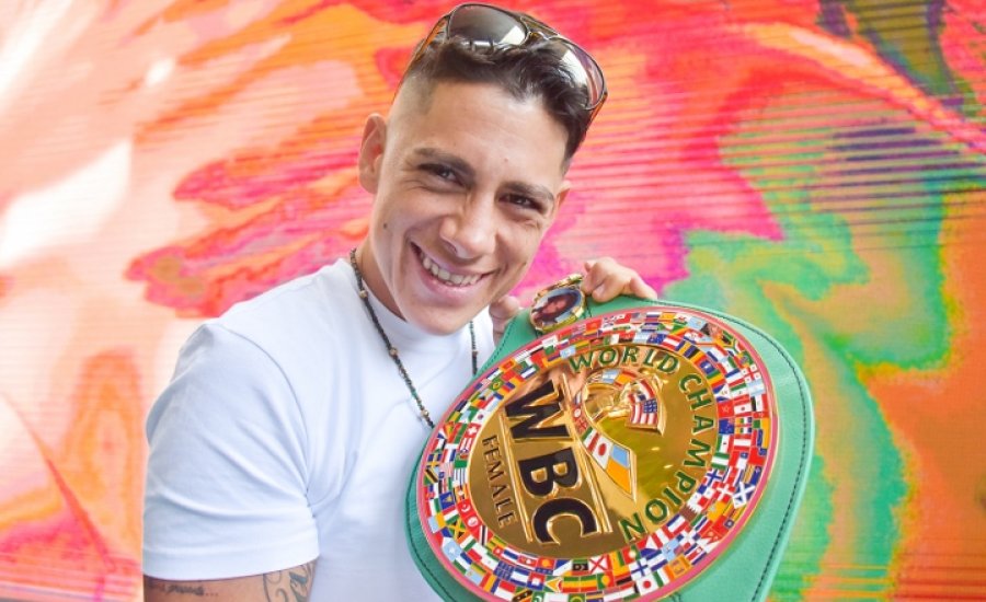 Támadások kereszttüzében a férfias kinézetű világbajnoknő