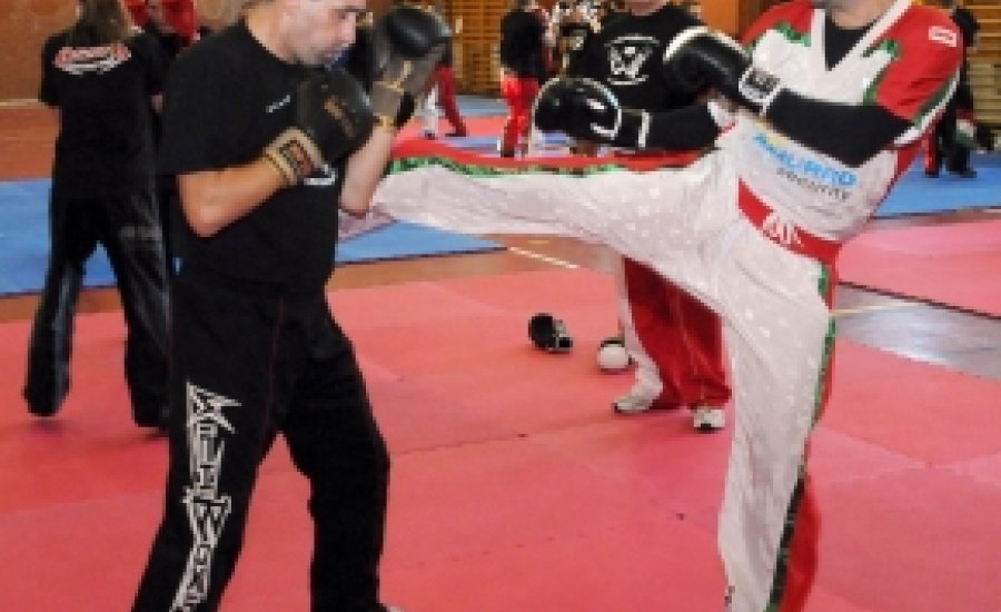 Light-contact kick-box: kéthetes vépi felkészülés az őszi versenyidőszakra