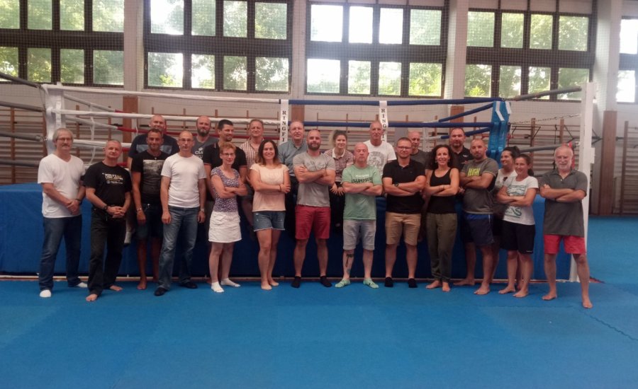 Kick-box bírói-edzői továbbképzés Csongrádon