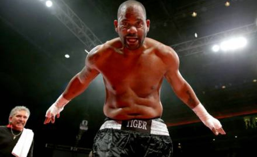 Thompson-Solis visszavágó októberben