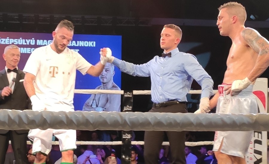 Harcsa Norbert és Urbán Ferenc profi magyar-bajnoki övet szerzett