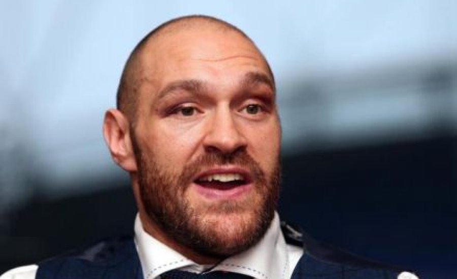 Tyson Fury megint bocsánatot kért