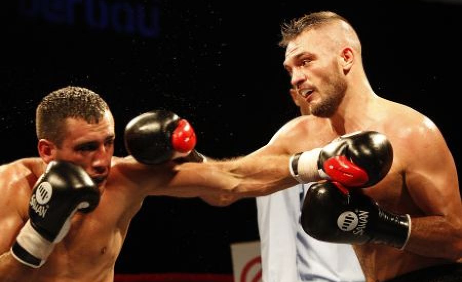 Harcsa Norbert megnyerte második profi meccsét