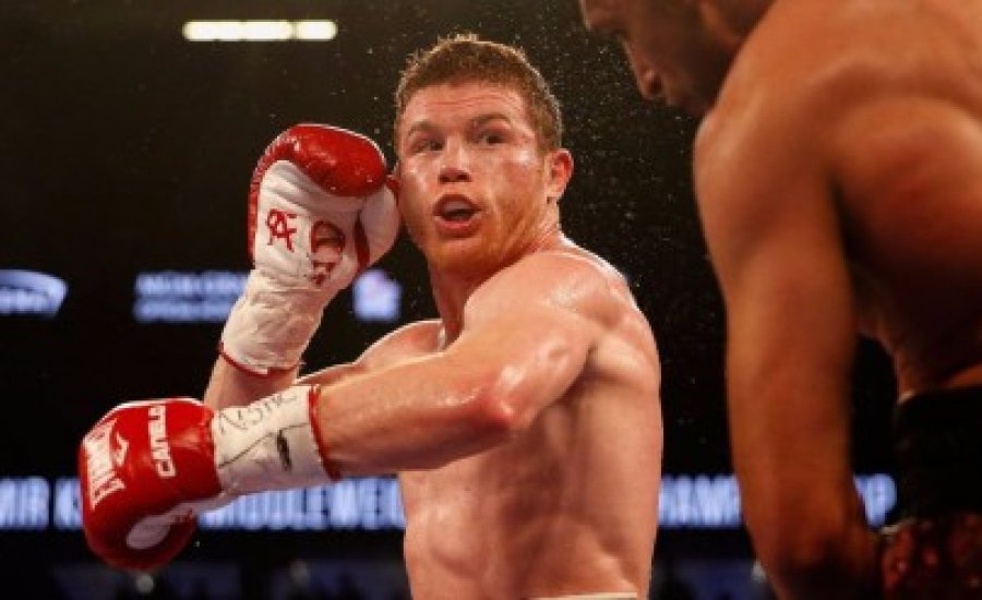 Olcsón megúszta Canelo Alvarez
