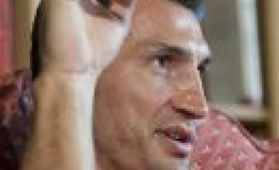 Klicsko fényezi ismeretlen kihívóját