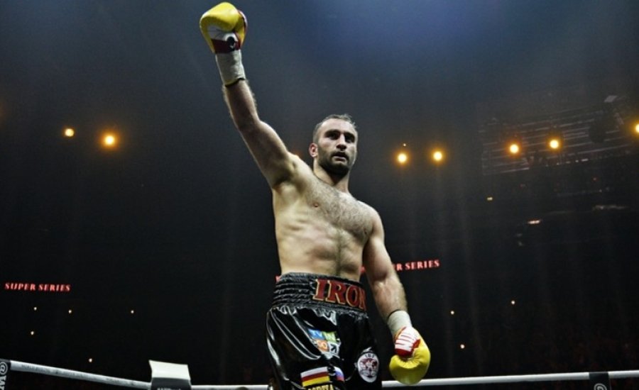 Gassiev villámgyőzelemmel debütált nehézsúlyban