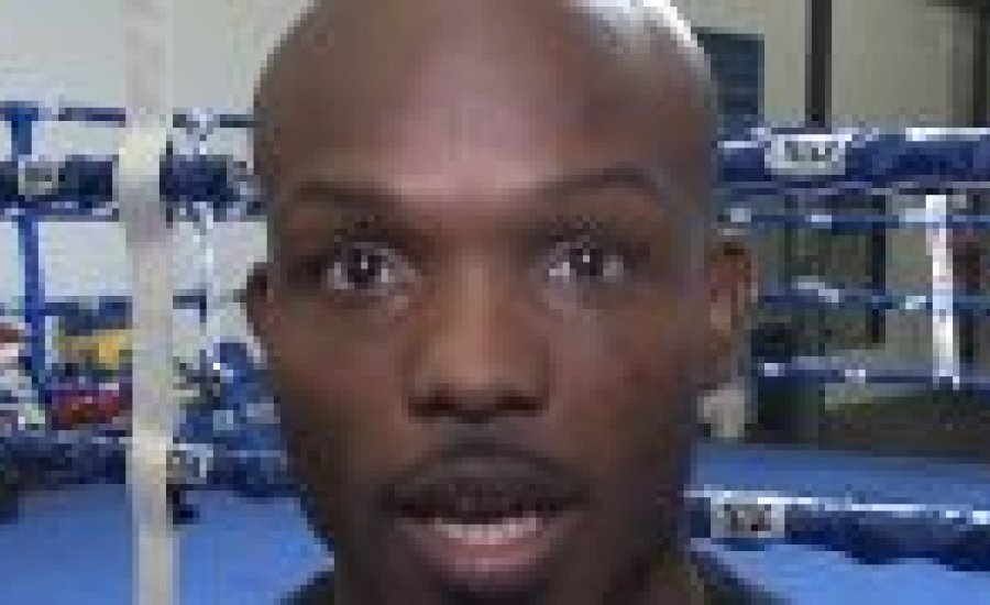 Bradley: 36 perc fókusz (video)