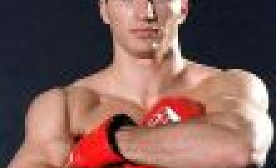 Törölték a Klicsko-Povetkin meccset - jön a „Nigériai Rémálom”