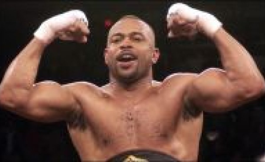 Jeff Lacy aláírta a Roy Jones Jr. elleni szerződést