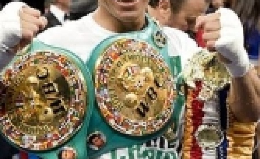 Martinez az Európa-bajnok ellen küzd