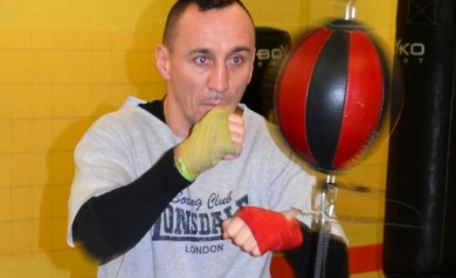 Visszatér és olimpiai kvalifikációra tör