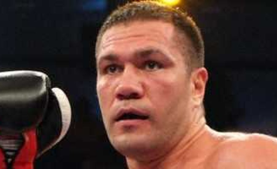 Pulev idén még bokszol