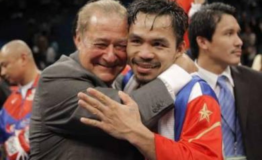 Pacquiao csak novemberben bokszol