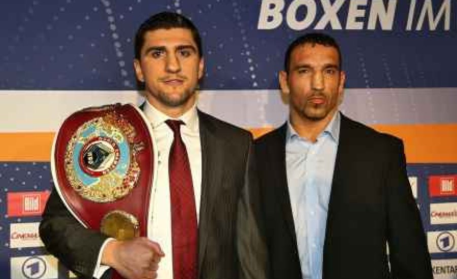 Arslan folytatja, Huck „klicskózhat”