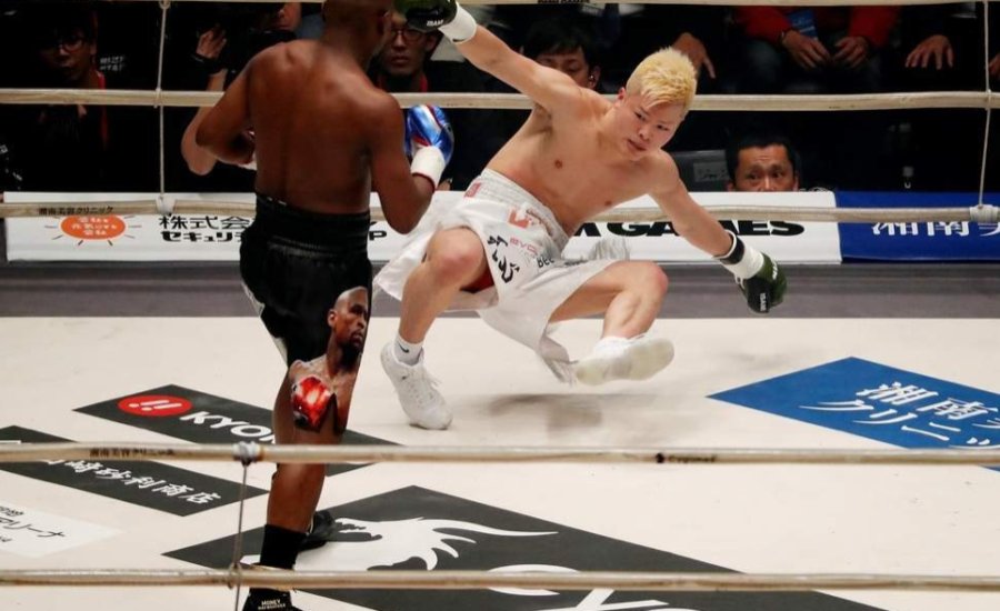 Mayweather pusztított