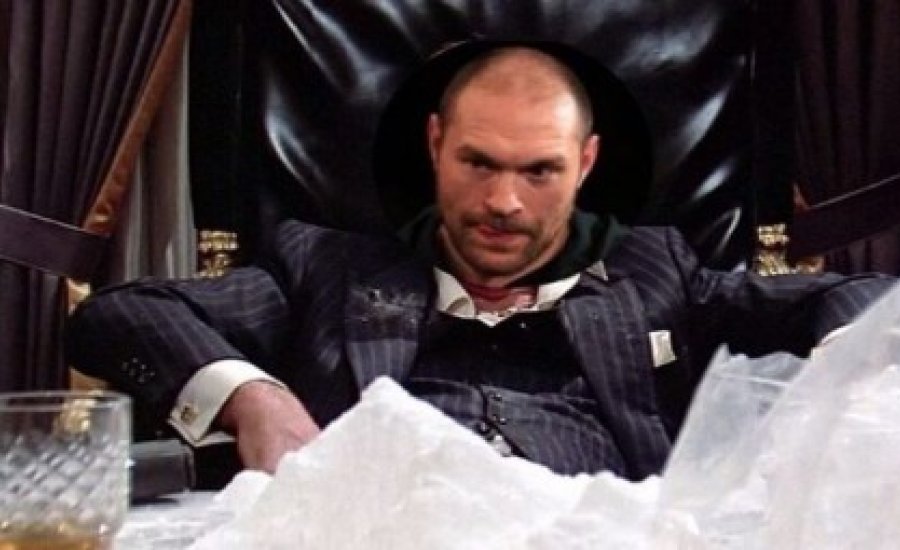 Fury őszinte öniróniája