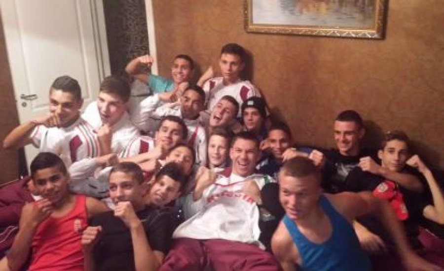 Schoolboys Eb: 4 + 2 = 6