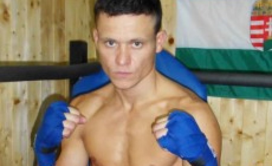 Szűcs Barna-Philippe Salmon csata a Főnixben