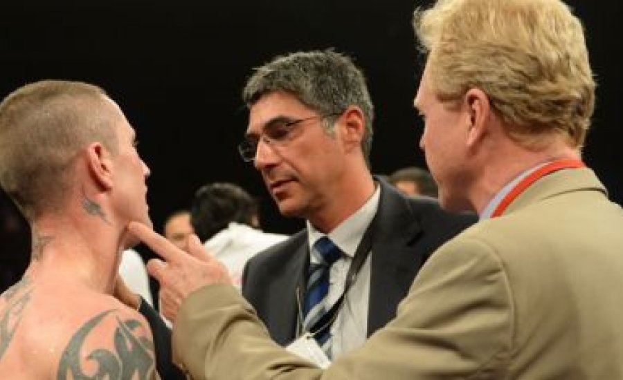 Burns túl a műtéten