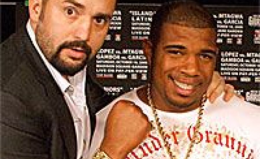 Öner kényszeríteni akarja a vb-címvédőket a Solis-meccsre