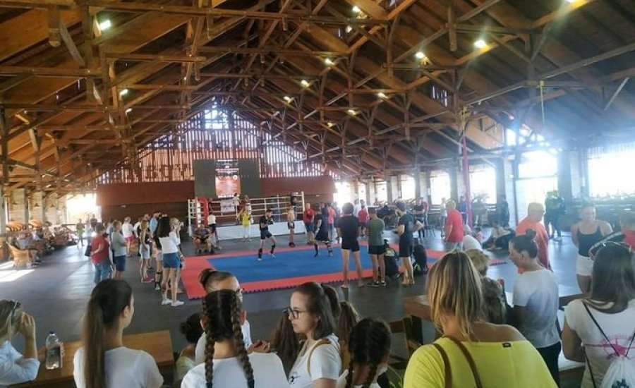 Gyakorló küzdelmek a „pajtában”