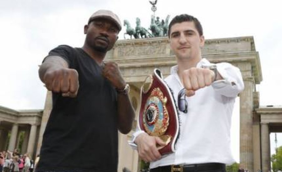 Afolabi: Huck szerezzen egy tolószéket, mert kelleni fog