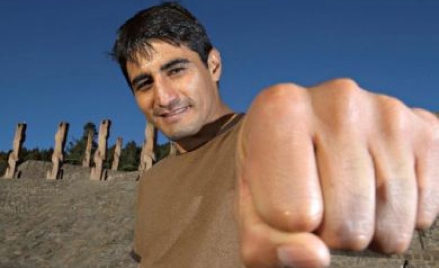 Erik Morales még kétszer lép ringbe