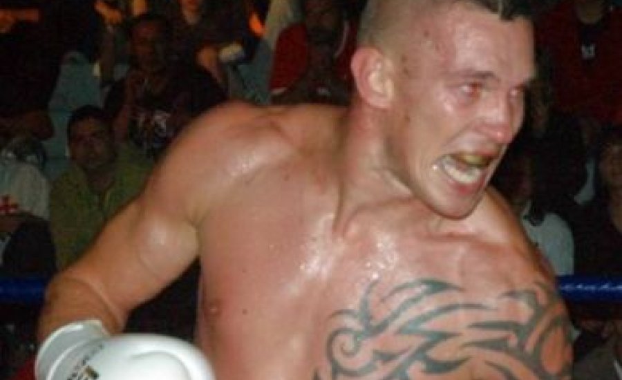 „Tomi Kid” tanzániai ellenféllel küzd