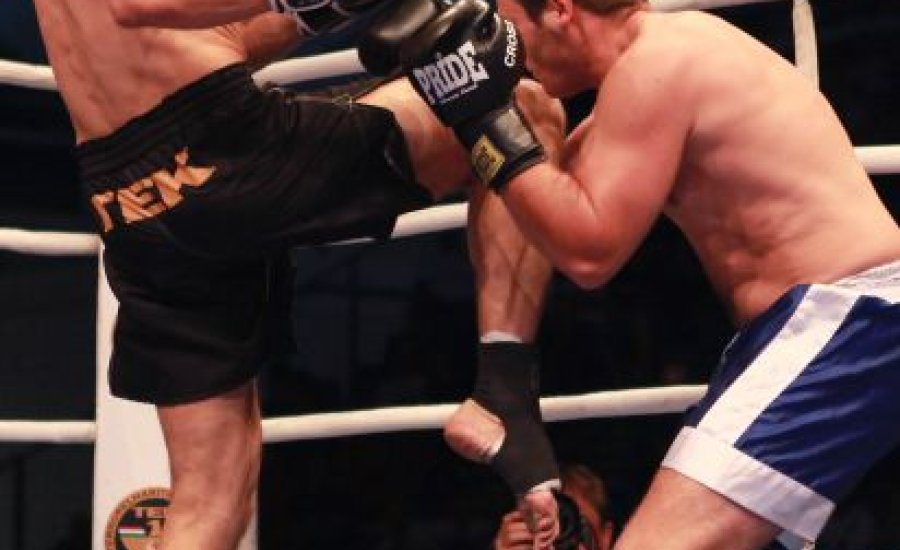 Bajnokok is kesztyűt húznak a Symában