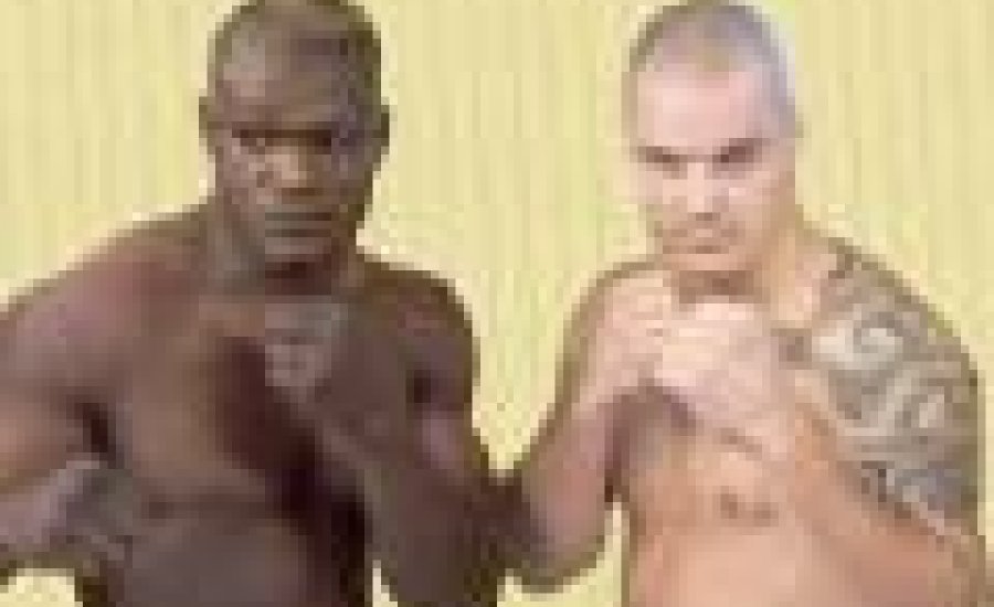 Palkó Attila veretlen afrikaival küzd