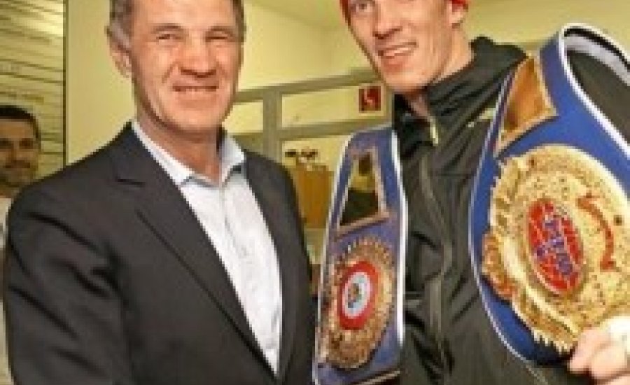 „Tomi Kid” új edzővel készül Szentesre